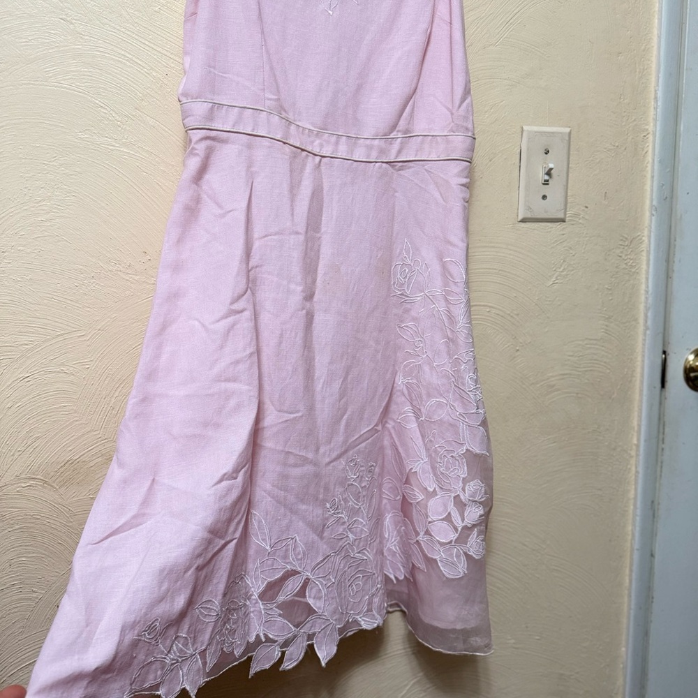 Chic Strapless Pink Dress with Floral Detail